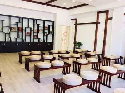 ESL teacher job in kindergarten